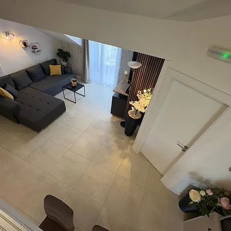 Anchor Luxury Apartamento Slatine