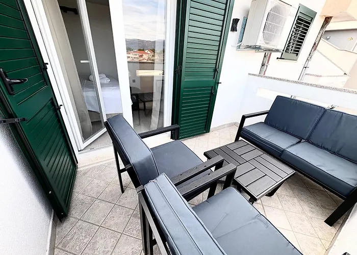 Anchor Luxury * Slatine