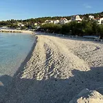 Anchor Luxury Slatine