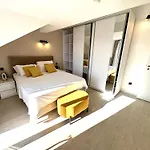 Anchor Luxury Slatine