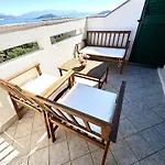 Anchor Luxury * Slatine