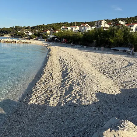 Anchor Luxury Slatine