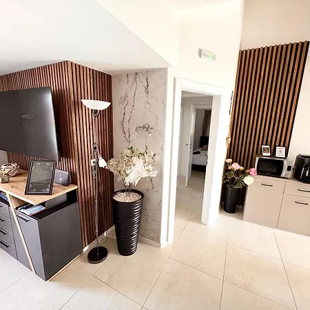 Anchor Luxury Appartement Slatine