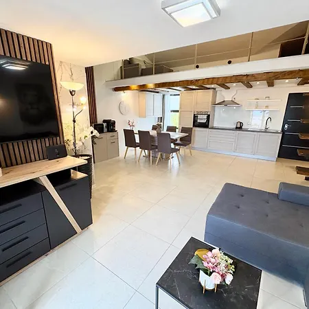 Anchor Luxury * Slatine