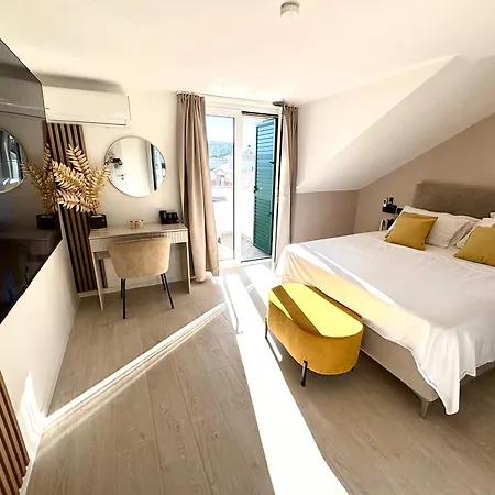 Anchor Luxury * スラティネ