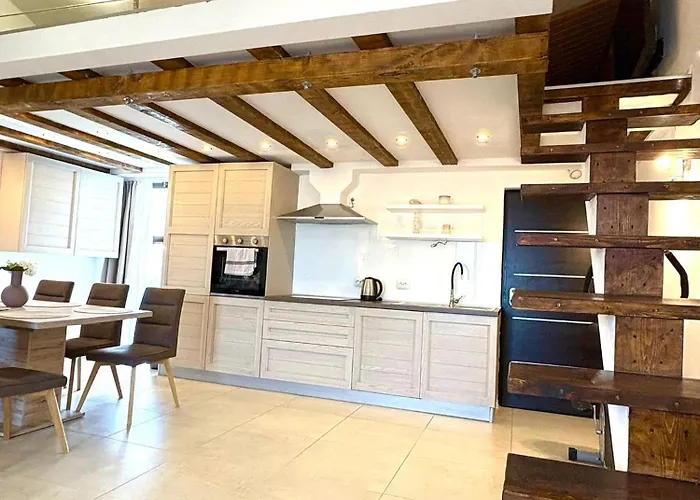 Anchor Luxury * スラティネ