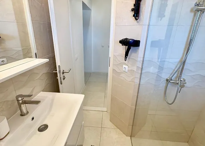 Anchor Luxury アパート