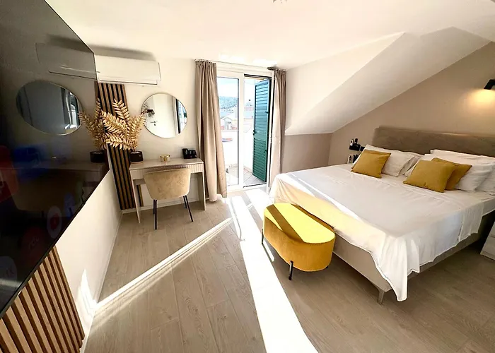 Anchor Luxury * スラティネ