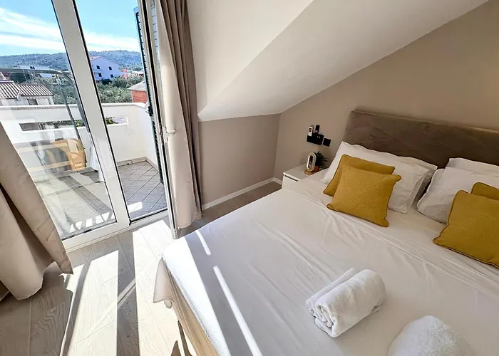 アパート Anchor Luxury スラティネ